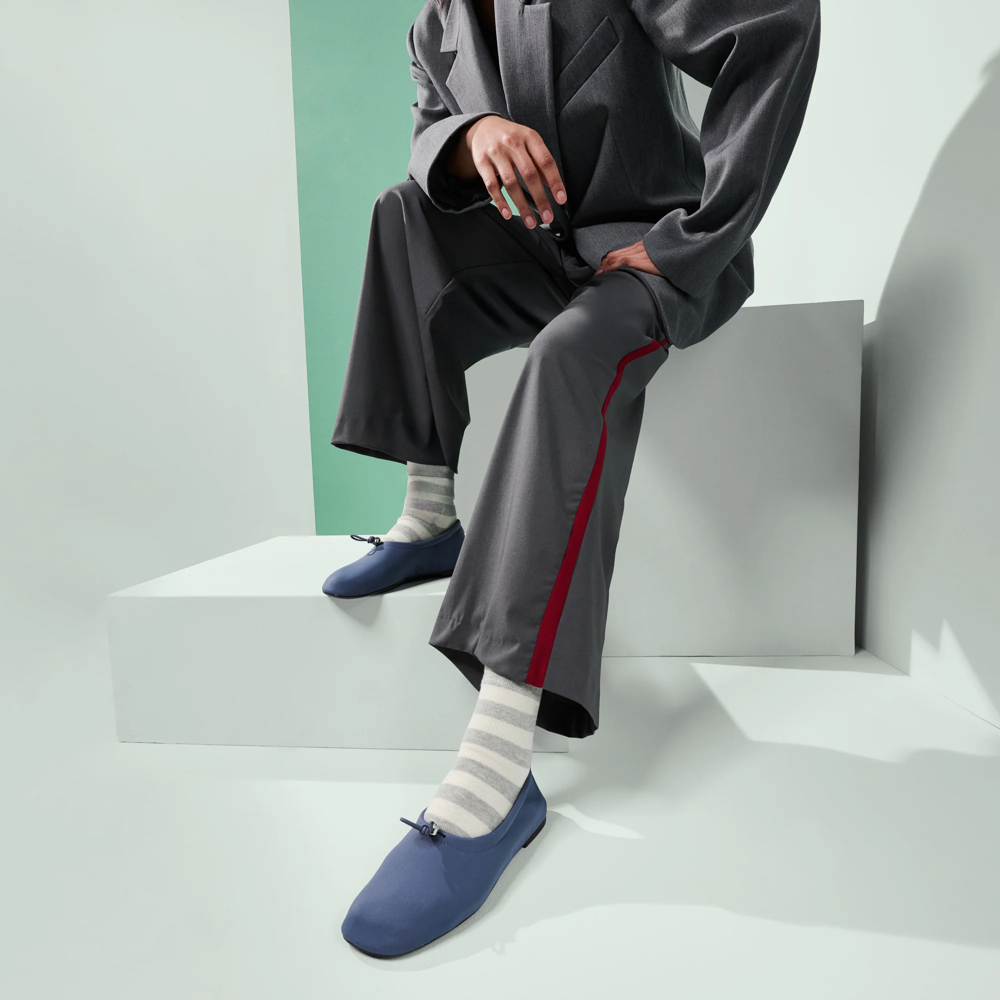 Bold Striped Cotton Toe  Quarter Socks - Image 2