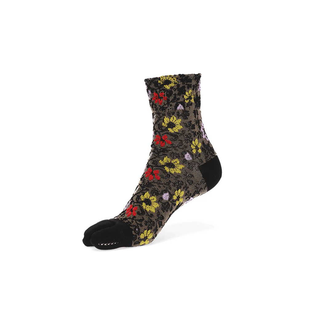 Float Flower Cotton Tabi  Crew Socks - Image 9