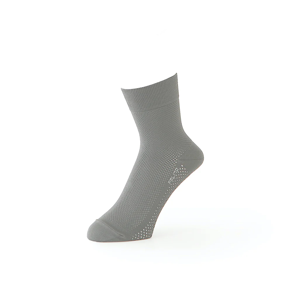 Full-Mesh Quarter Socks - Image 11