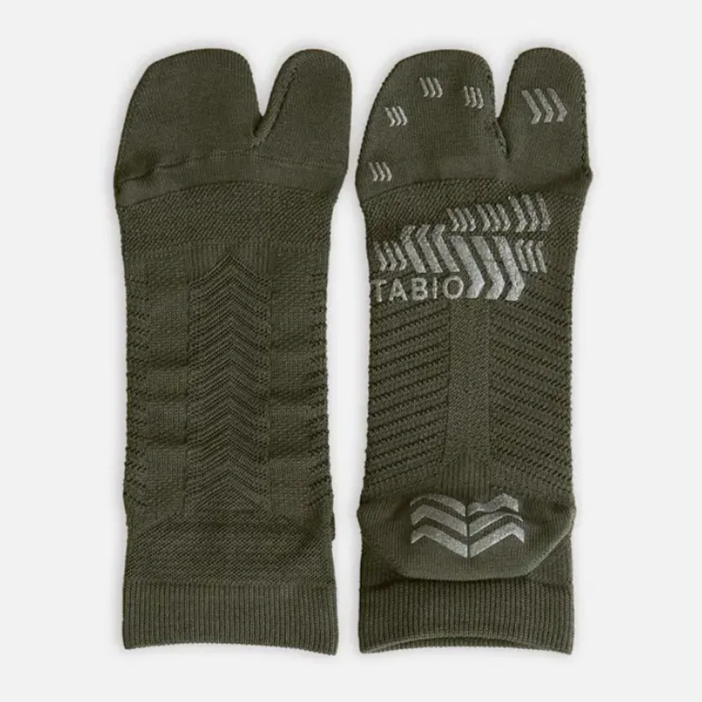 Signature Run Tabi  Socks - Image 20