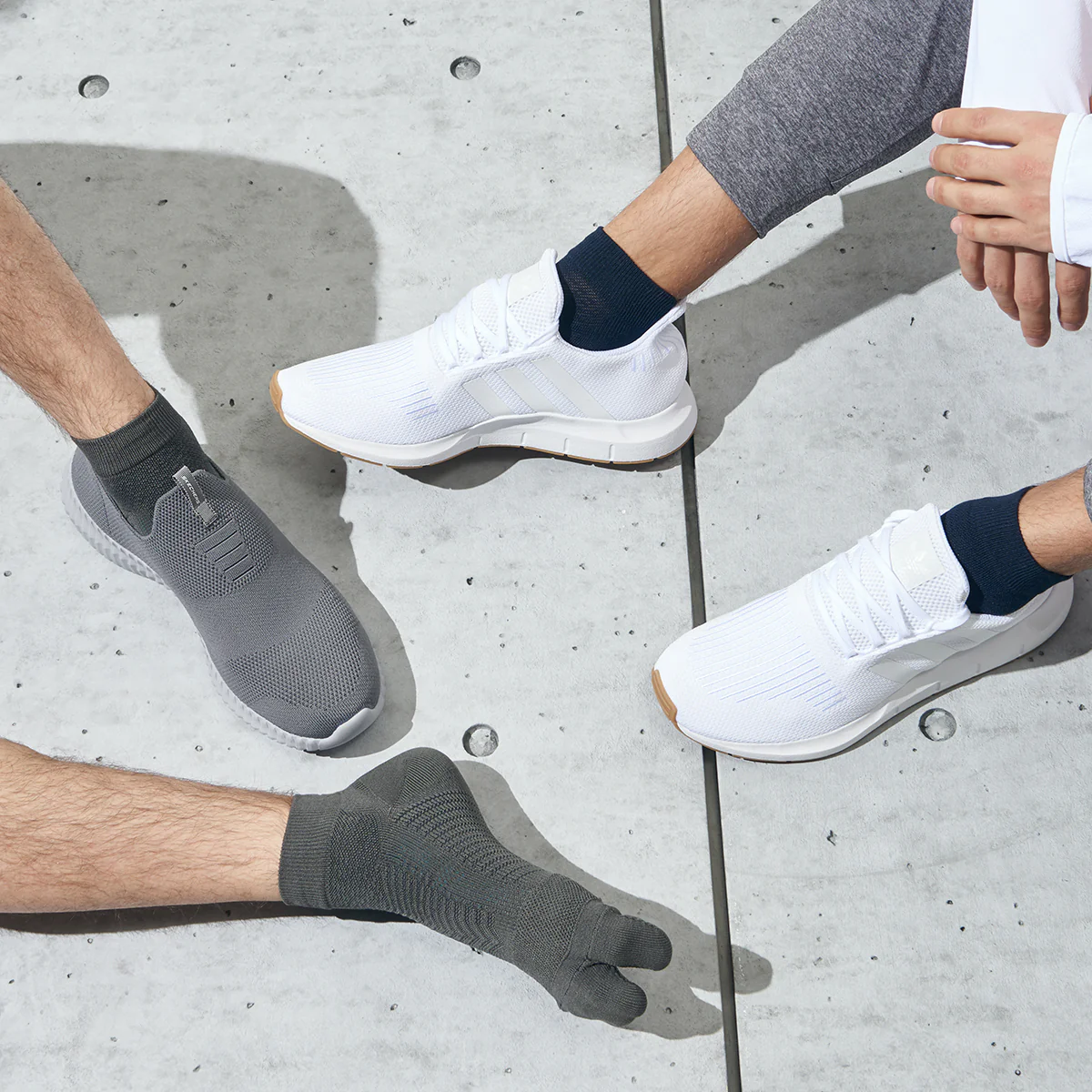 Signature Run Tabi  Socks - Image 5