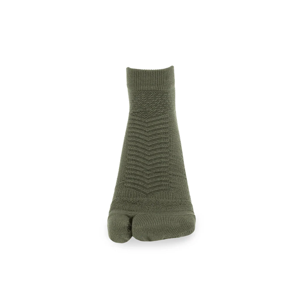 Signature Run Tabi  Socks - Image 6
