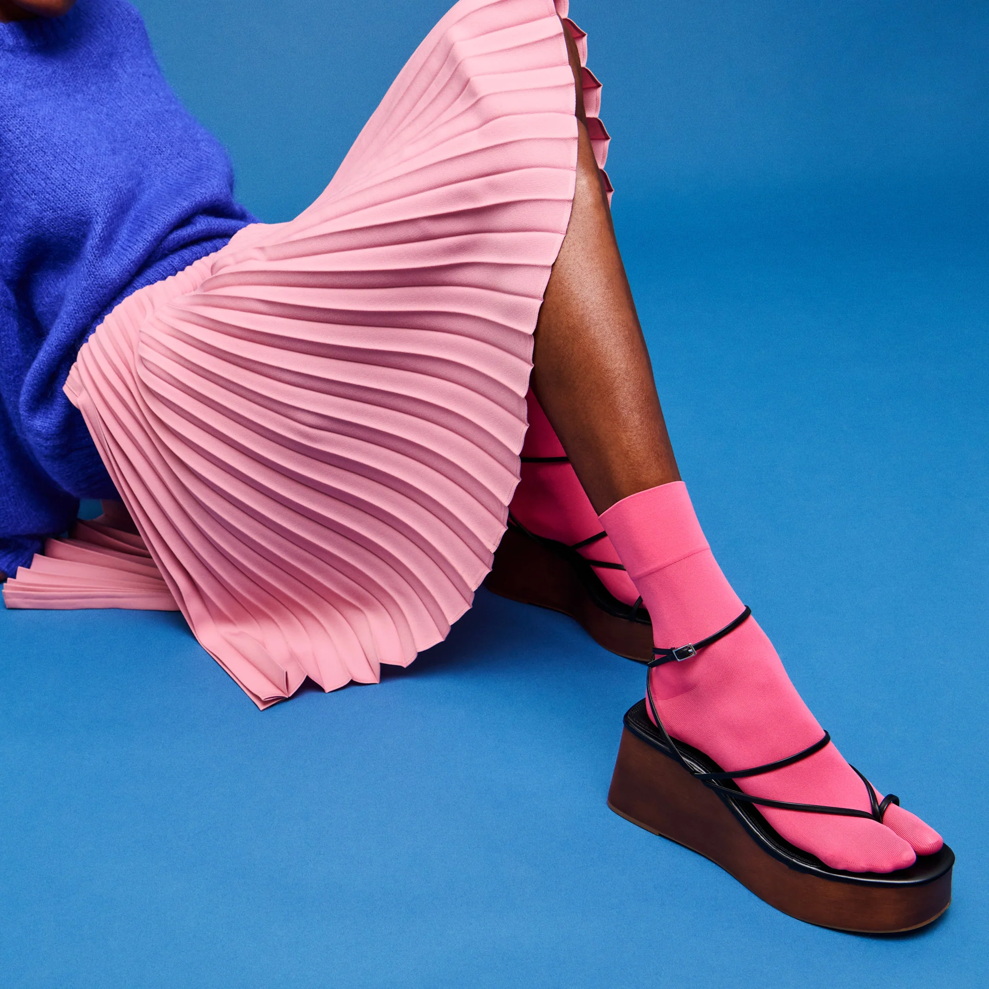 Smooth-Fit Tabi  Quarter Socks - Image 2