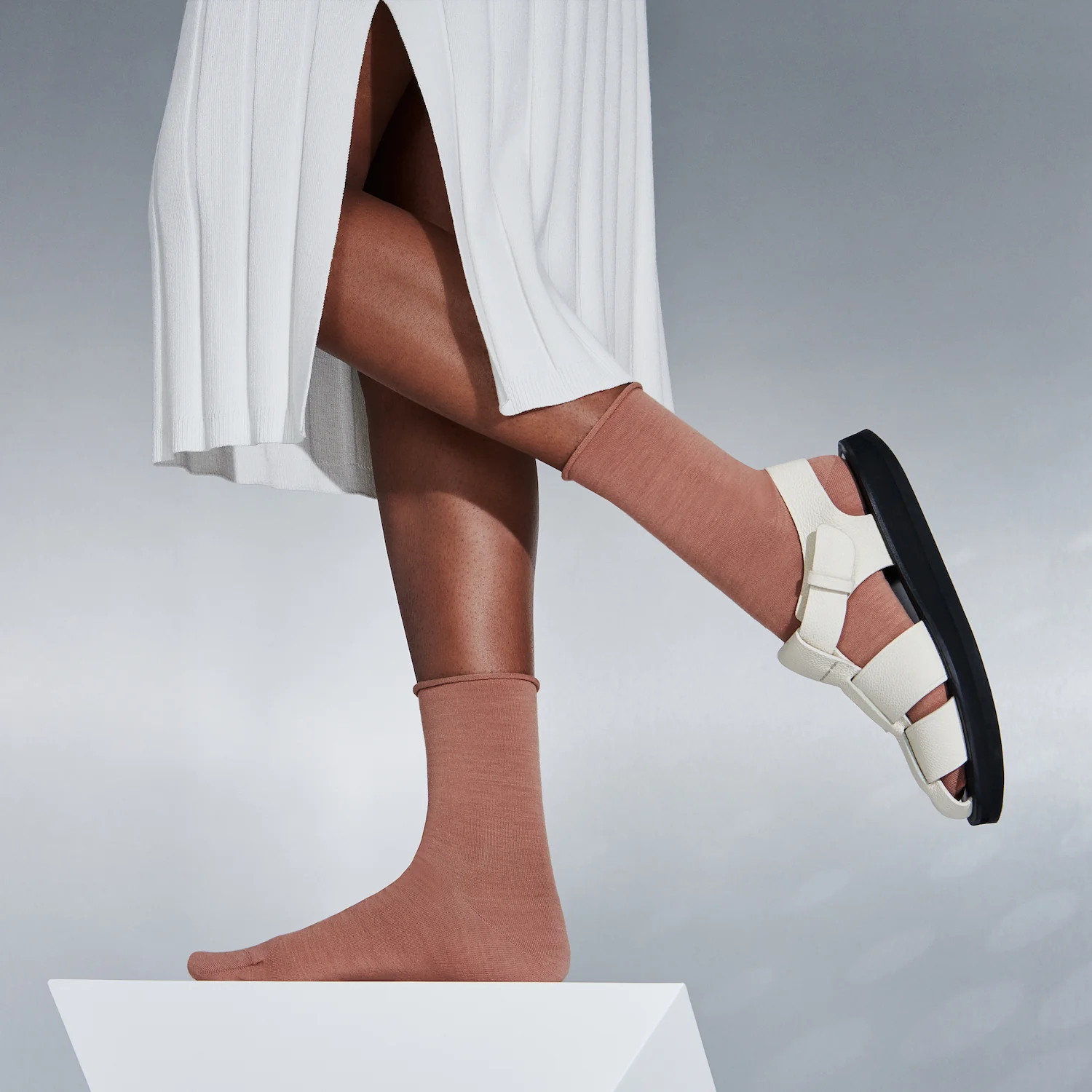 Super Extra Fine Merino Wool  Crew Socks - Image 3