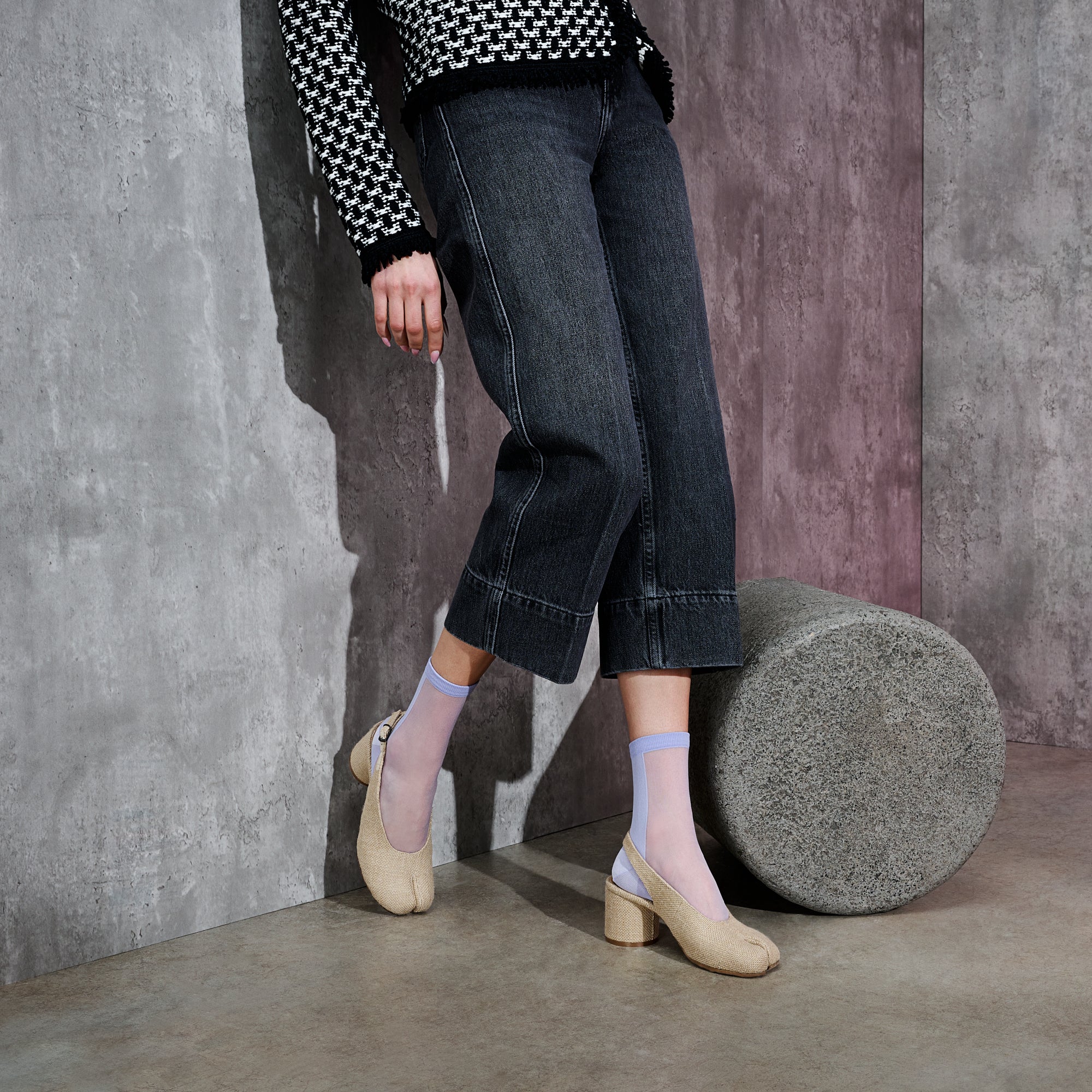 Two-Tone Tabi  Crew Socks - Image 4