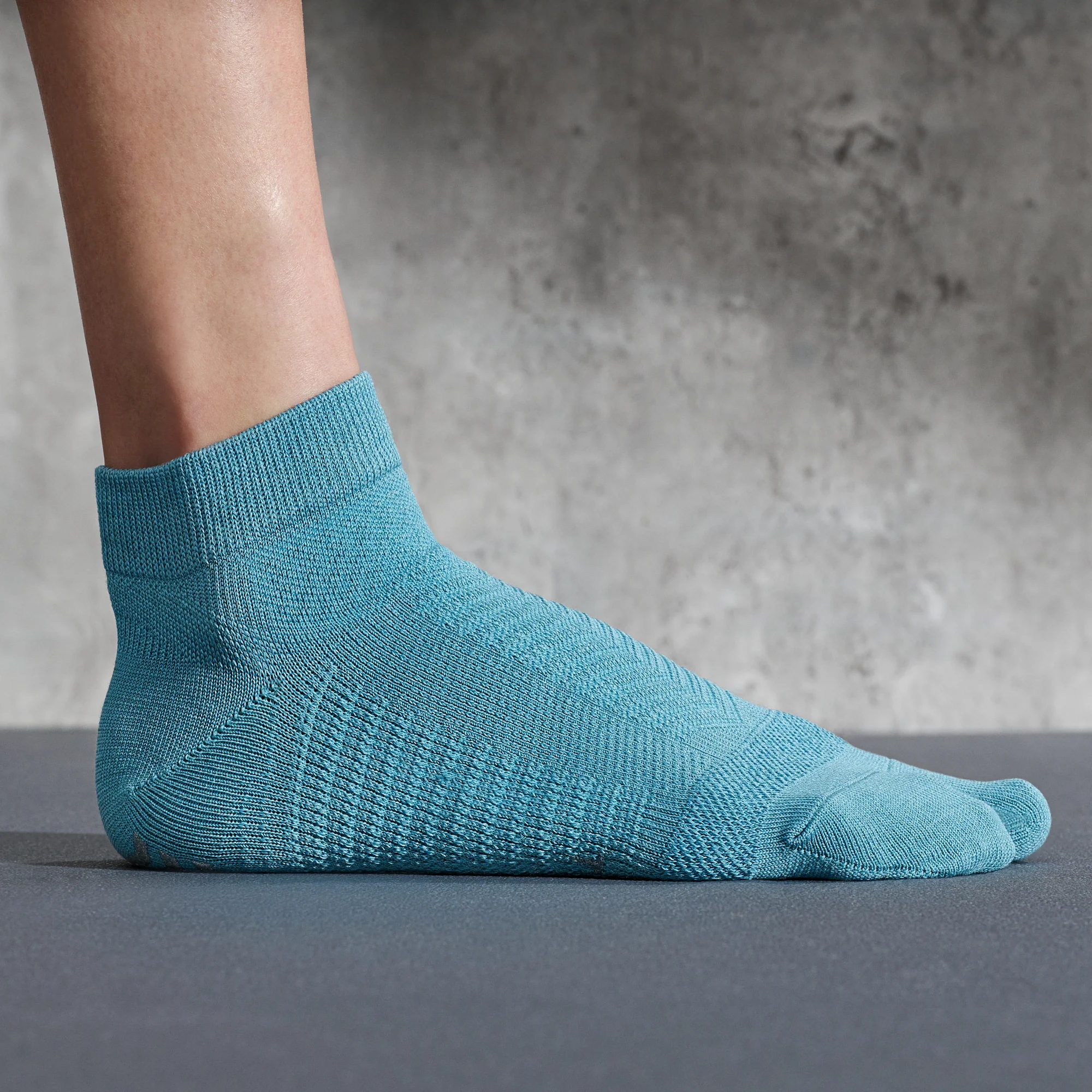 Signature Run Tabi  Socks - Image 4