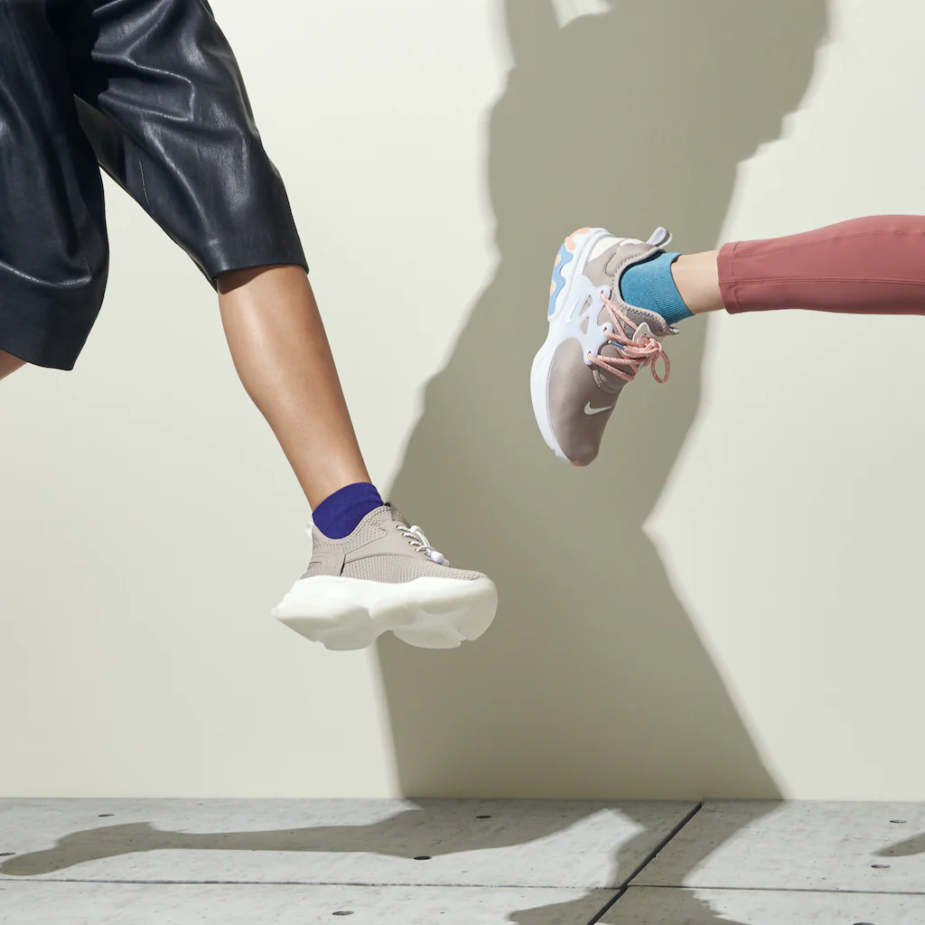 Signature Run Tabi  Socks - Image 6