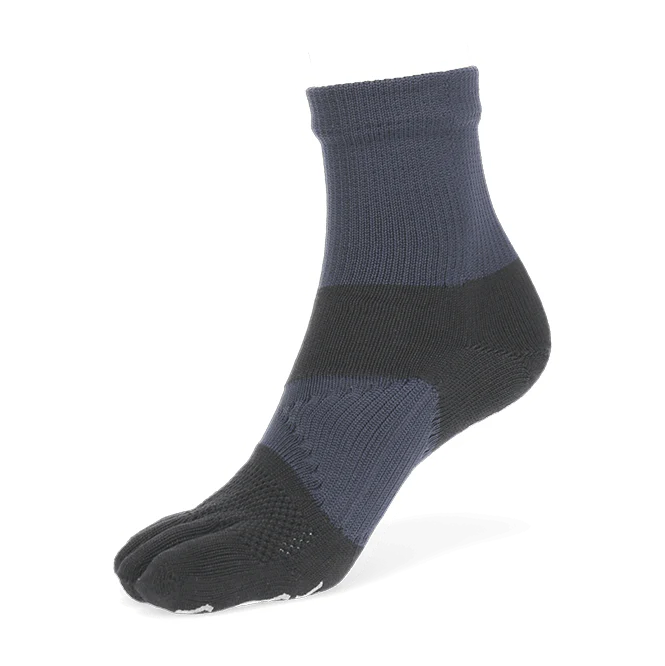 Signature Run Toe  Crew Socks - Image 14