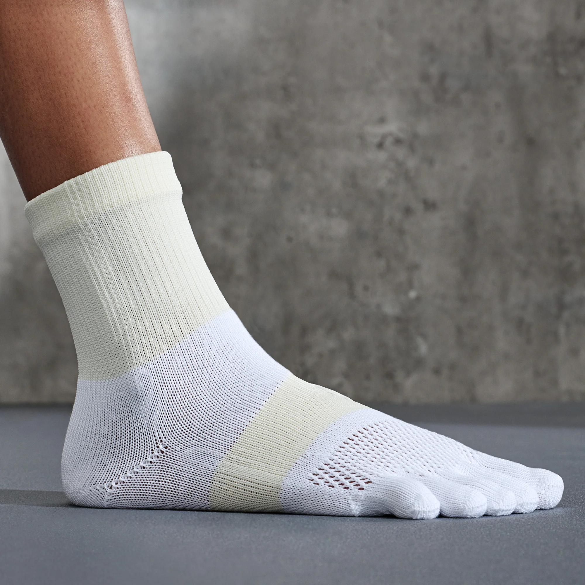 Signature Run Toe  Crew Socks - Image 8