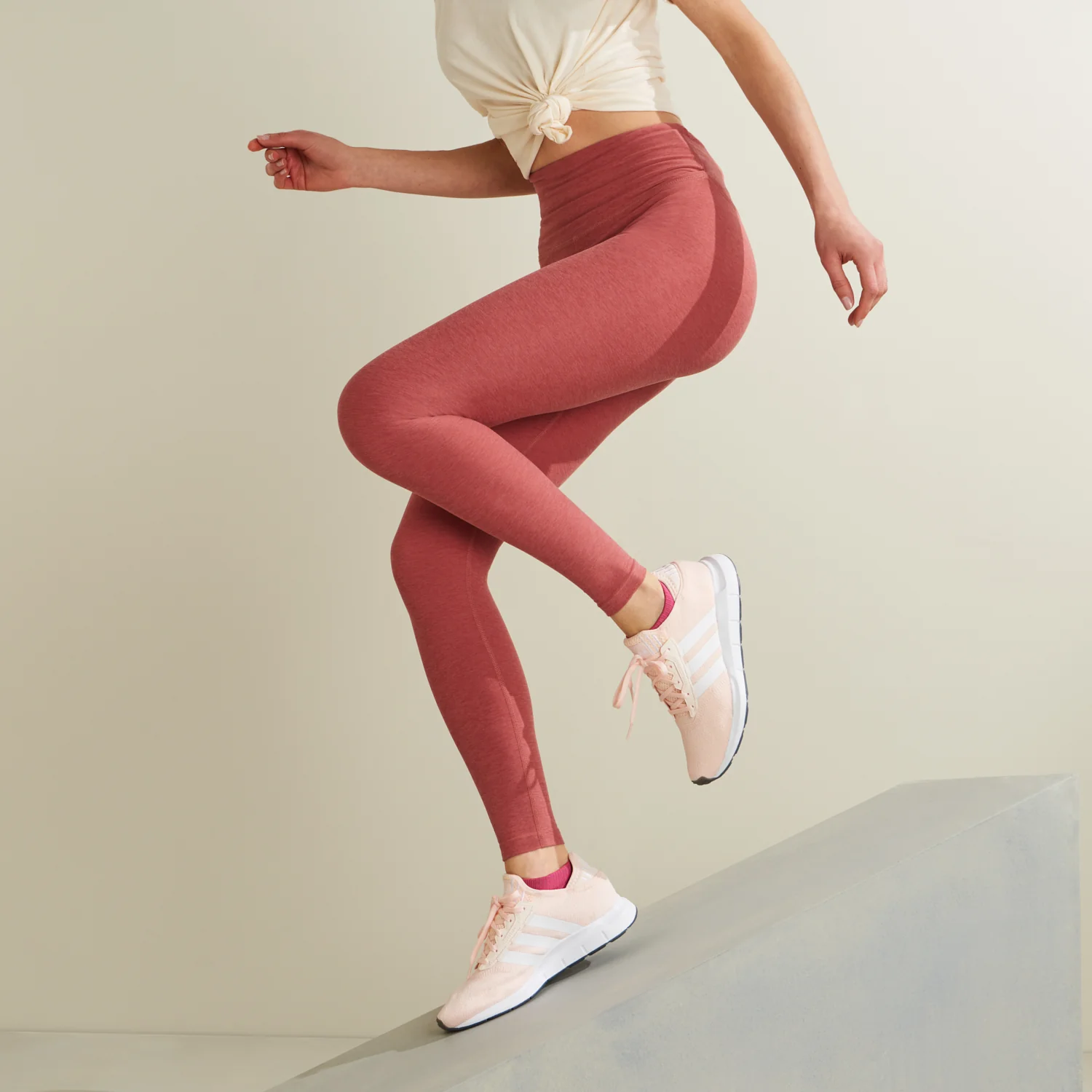 Super Fit Grip Run Toe  Socks - Image 2